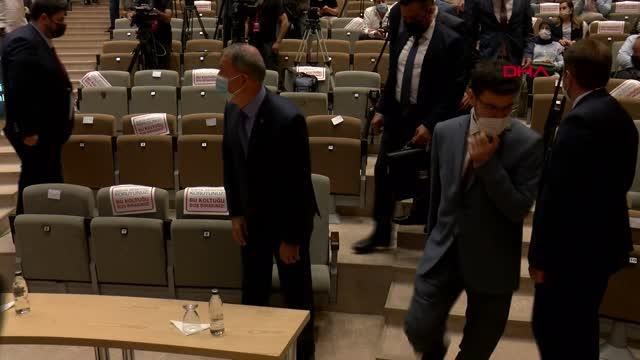 BAKAN AKAR TSK'NIN ŞANLI ÜNİFORMASINI HİÇBİR HAİNİN TAŞIMASINA ASLA MÜSAADE ETMEDİK, ETMEYECEĞİZ