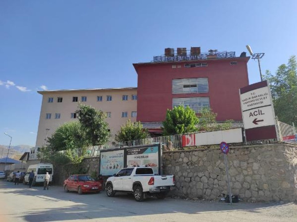 Son dakika haber: HAKKARİ EMNİYET MÜDÜR YARDIMCISI CEVHER, POLİS MEMURUNUN SALDIRISINDA ŞEHİT OLDU