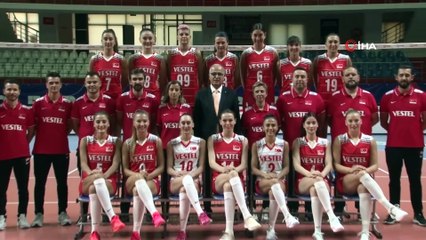 Mehmet Akif Üstündağ: “Ülkemizi gururlandıracağız”