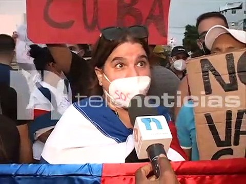 #Telenoticias / Cubanos residentes en el país se manifiestan en demanda del fin de la dictadura / 13 de julio 2021