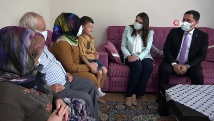 Vali Masatlı’dan şehidin oğluna akülü araba