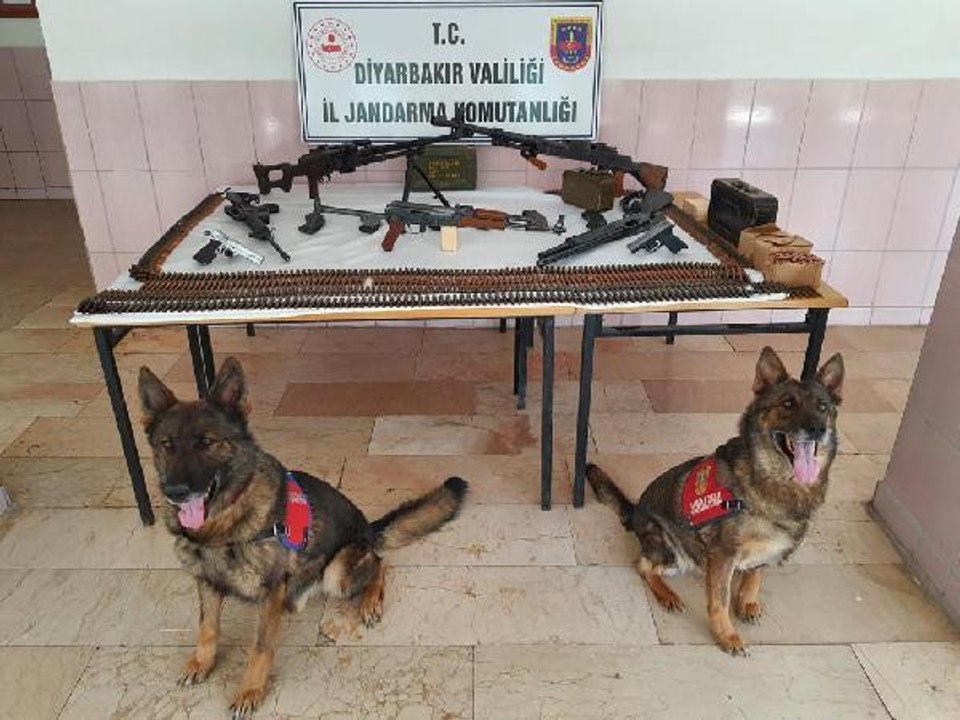 DİYARBAKIR'DA TABUT İÇİNDE SİLAHLAR ELE GEÇİRİLDİ: 2 GÖZALTI
