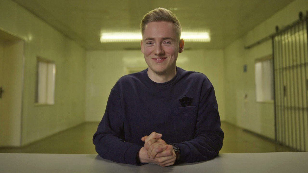 Shiny_Flakes The Teenage Drug Lord - Trailer (Deutsch) HD