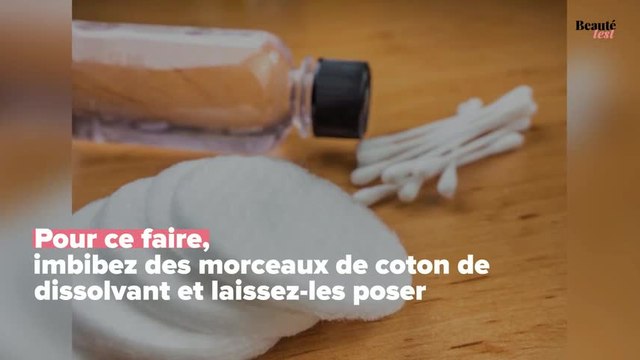 Comment retirer son vernis pailleté
