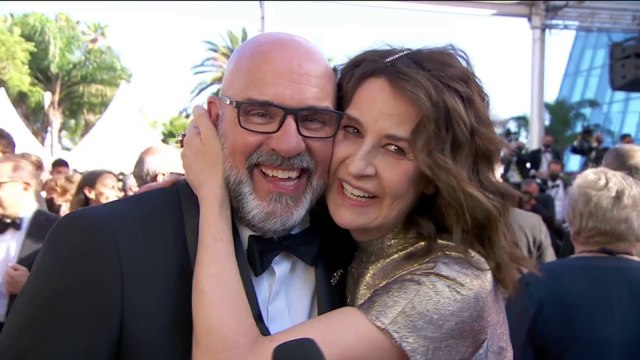 Valérie Lemercier présente l'équipe du film Aline - Cannes 2021