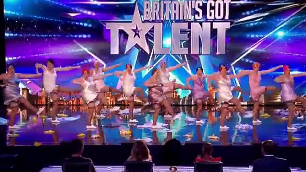 These STRONG women deliver a FABULOUS dance act! I Auditions I