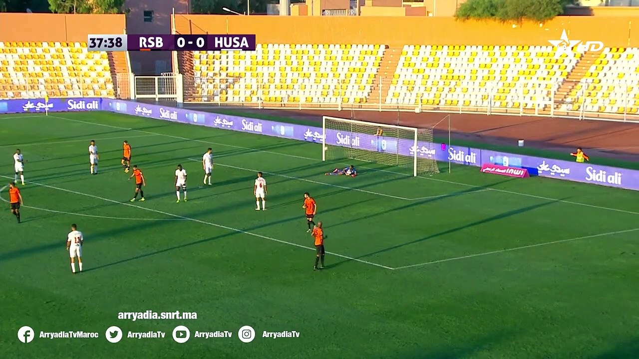 #البطولة_برو_انوي نهضة بركان 1-0 حسنية أكادير هدف زكرياء حدراف في الدقيقة 37