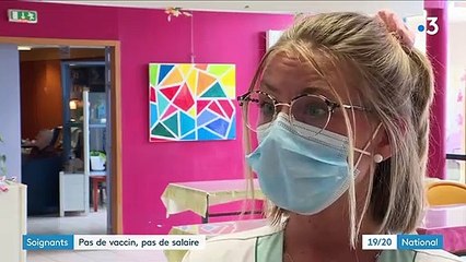 Vaccination obligatoire des soignants : l'annonce de Macron divise