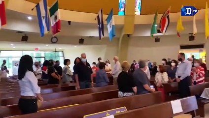 Arzobispo de Miami encabeza novena a la Virgen en respaldo a los cubanos