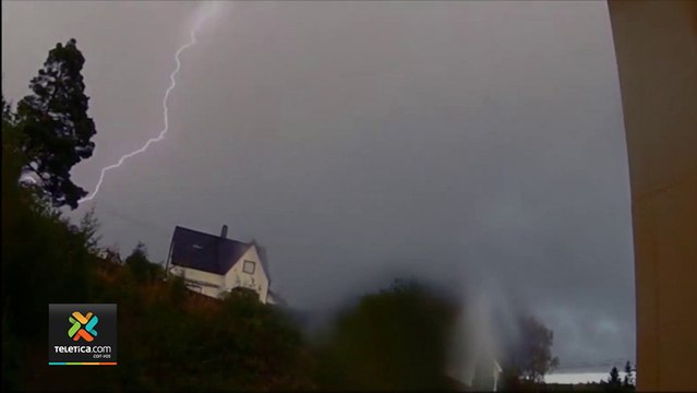 tn7-Cada-24-horas-caen-promedio-1.785-rayos-en-el-país-130721