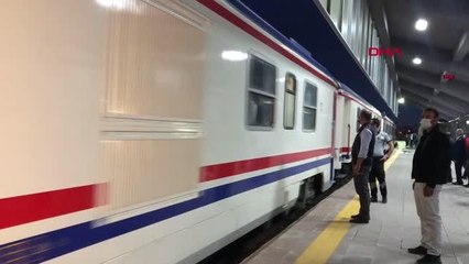 DOĞU EKSPRESİ'NE KARS'TA SAZLI SÖZLÜ KARŞILAMA