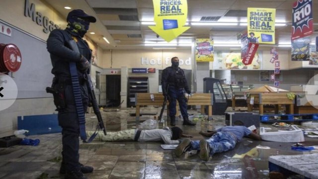 South Africa faces riots over imprisonment of Jacob Zuma