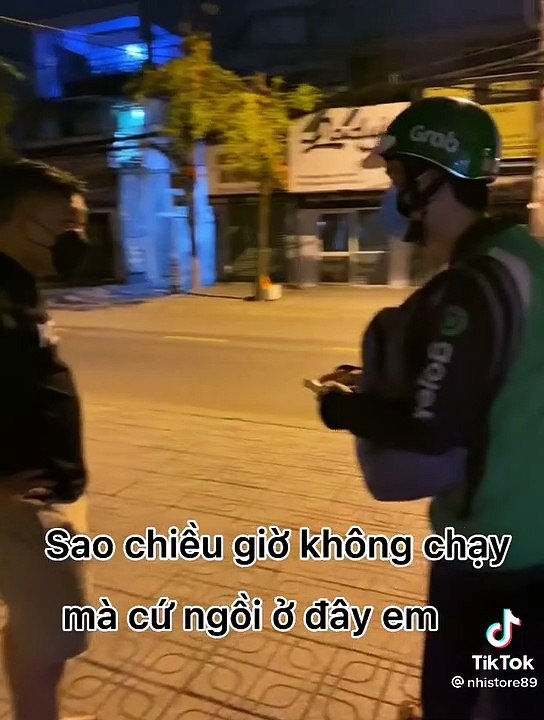 Mạnh thường quân giúp đỡ tài xế công nghệ