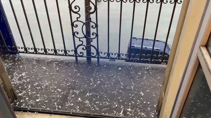 Maltempo a Torino, la grandinata di luglio imbianca la città