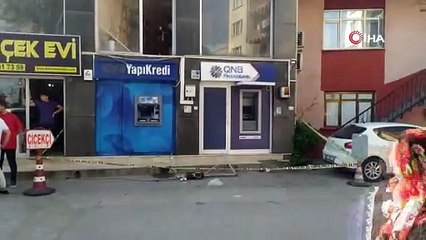 Bursa’da görünmez kaza...Para çekerken üzerine caraskal düştü