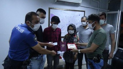 Son dakika: İçinde 50 bin liralık düğün takısı olan valizi, durakta polis buldu