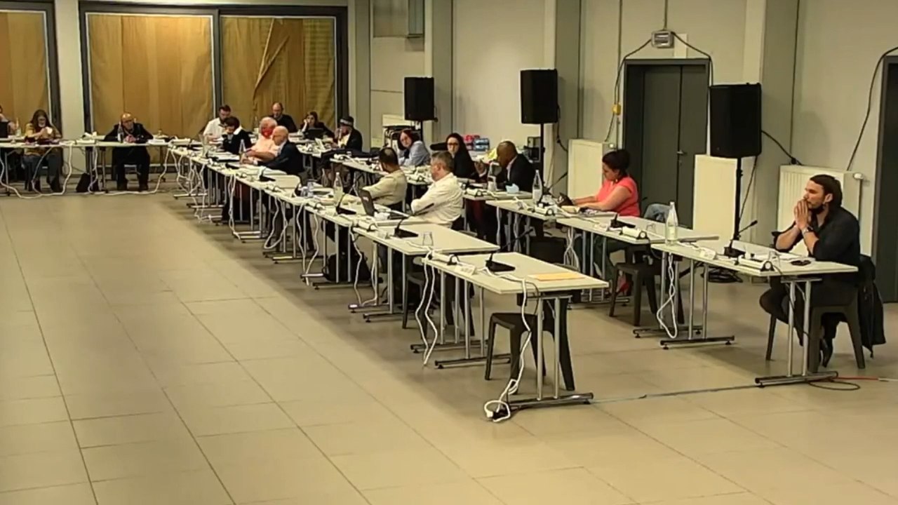 Le ton monte au conseil communal de Mons