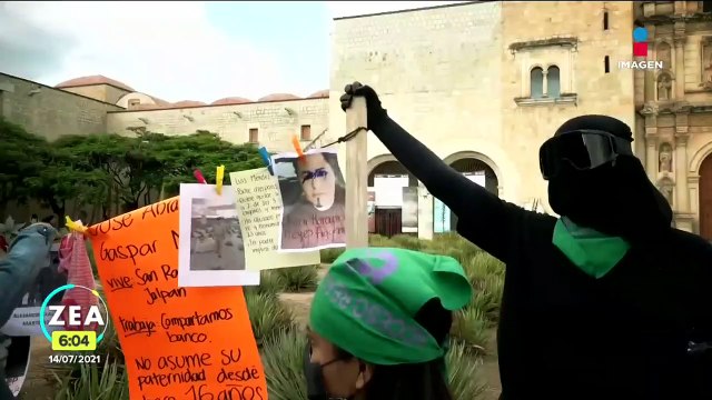 Feministas y madres de familia exhiben a deudores alimentarios en Oaxaca