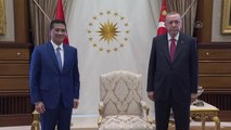 Son dakika haberi! Cumhurbaşkanı Erdoğan, Malezya Uluslararası Ticaret ve Sanayi Bakanı Azmin Ali'yi kabul etti