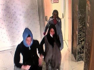 Polatlı'da kadın hırsızlık şüphelileri engelli koşu yapan atletleri aratmadı