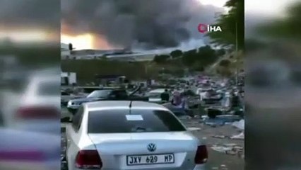 Güney Afrika’da yer yerinden oynuyor! AVM yandı