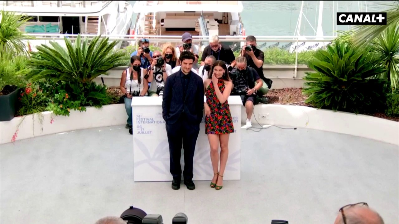 Photocall de La croisade avec Louis Garrel et Laetitia Casta - Cannes2021