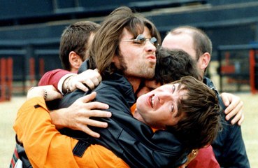 El esperado documental de Oasis reúne de nuevo a los polémicos hermanos Gallagher