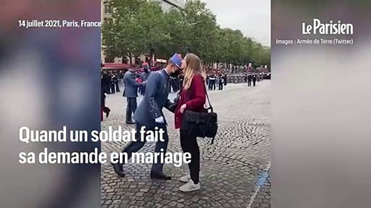 Un soldat fait sa demande en mariage sur les Champs-Elysées avant le défilé du 14 juillet
