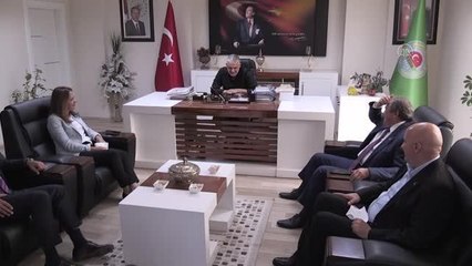 CHP, 40 kişilik heyet ile esnaf ve vatandaşlarla buluştu