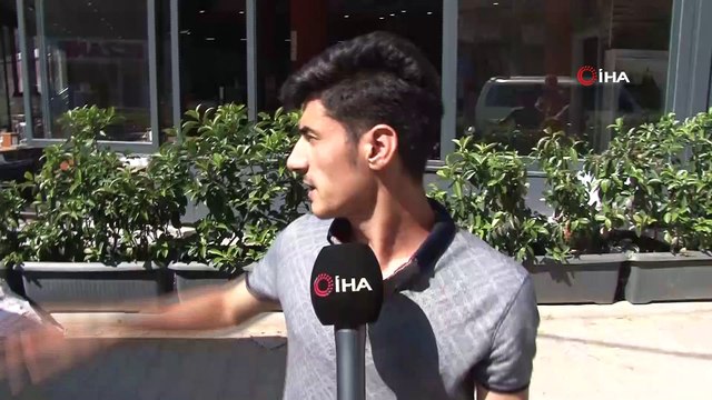 Sancaktepe'de silahlı saldırganın sokak ortasında annesini darp ettiği anlar kamerada