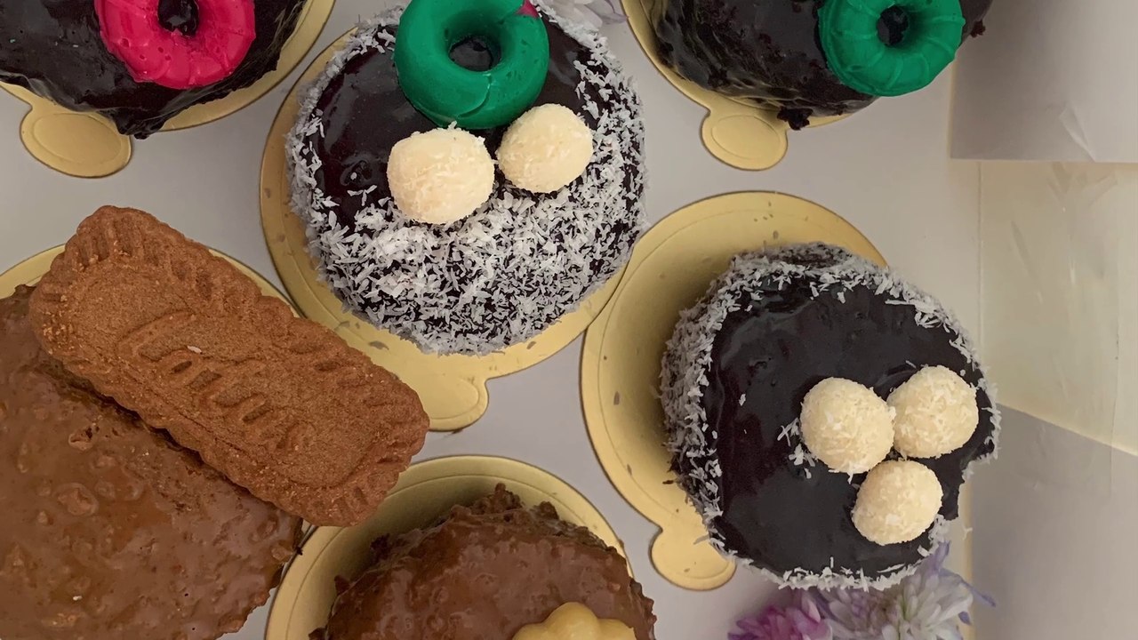 How to make mini cakes gift box at home tutorial by dine at Home