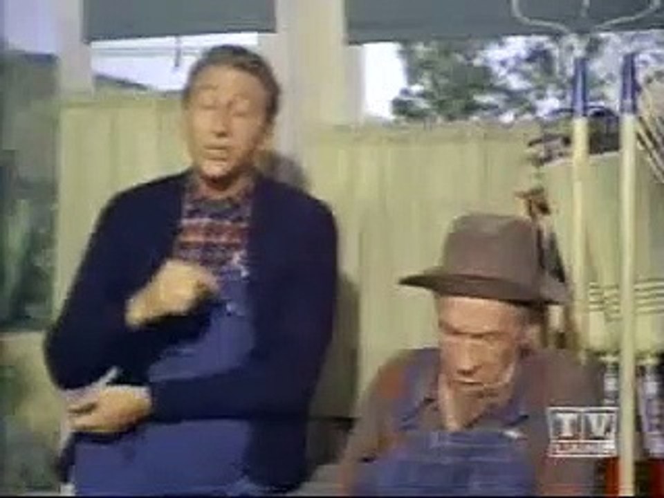 Green Acres S02 x 041 - The Hooterville Image