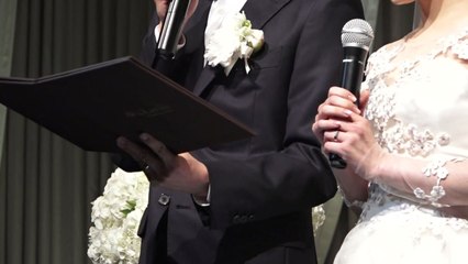 [앵커리포트] 식사 대신 와인 150병...속 타는 예비부부 / YTN