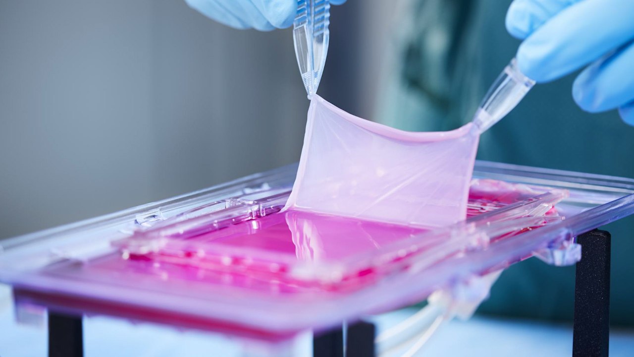 Swiss Start-Up Develops ‘Personalized Skin’ Machine