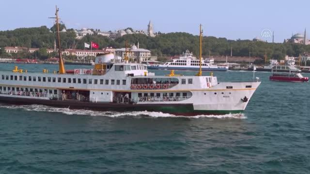 Cumhurbaşkanlığı İletişim Başkanlığı, 15 Temmuz şehitlerine ithafen "Sayenizde" başlıklı kamu spotu hazırladı