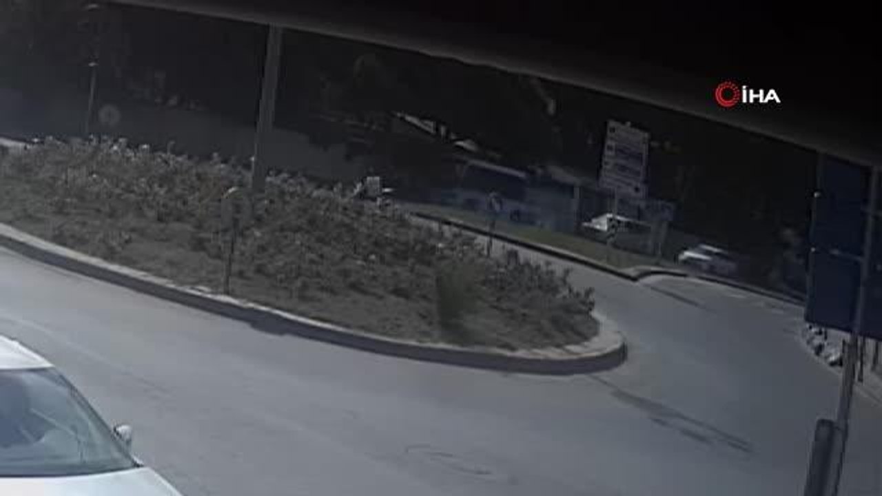 Son dakika haber: Maltepe'de virajı dönemeyen lüks cipin takla attığı anlar kamerada