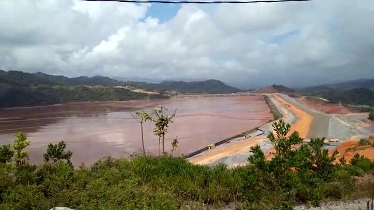 Presa de cola en Barrick Pueblo Viejo