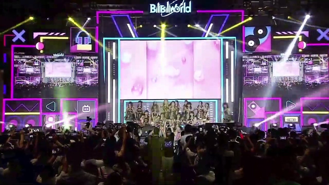 2021.7.10_「Bilibili_World_2021」AKB48_TeamSH《ヘビーローテーション》
