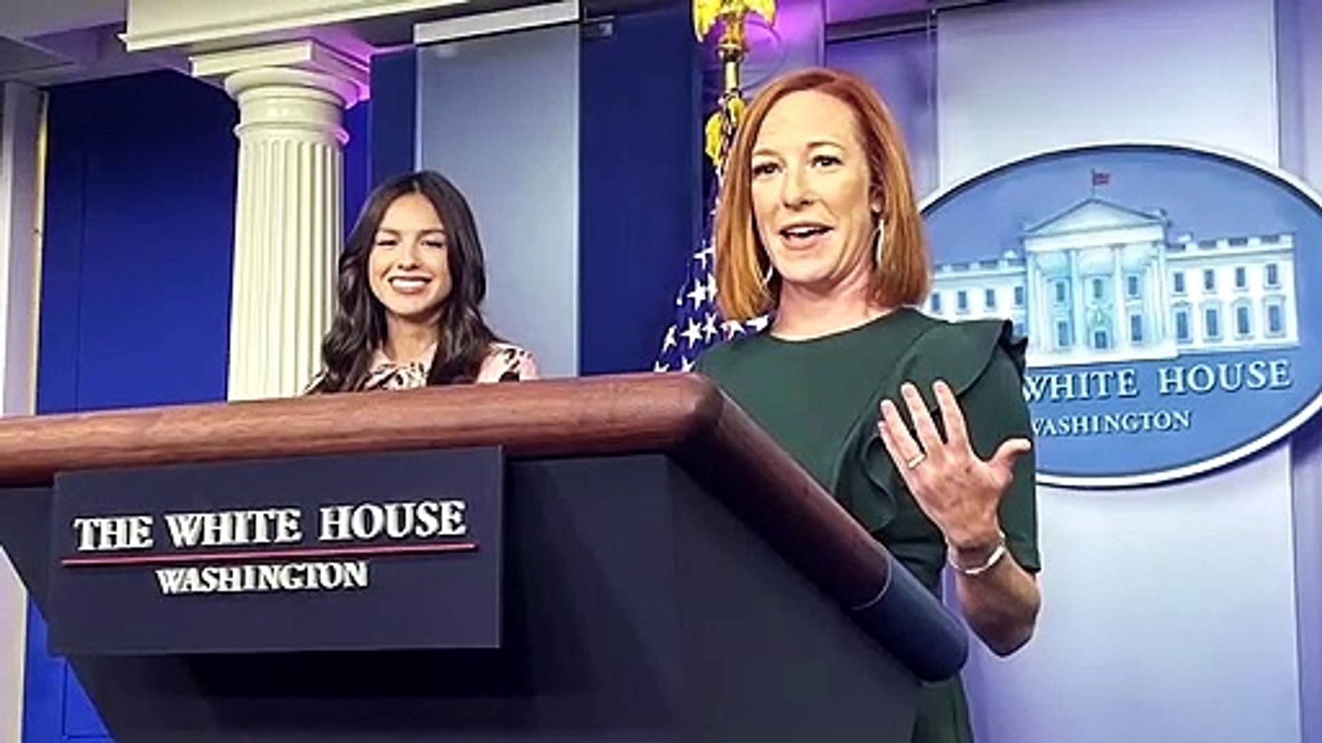 ⁣Olivia Rodrigo visits White House to promote vaccines