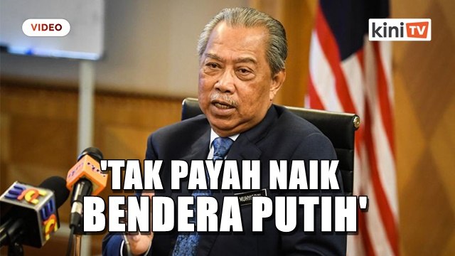 'Tak payah naik bendera putih ke hitam, naik bendera biru tak apa' - PM