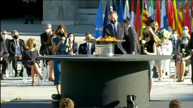 El Rey preside el segundo homenaje de Estado a los sanitarios víctimas de la pandemia