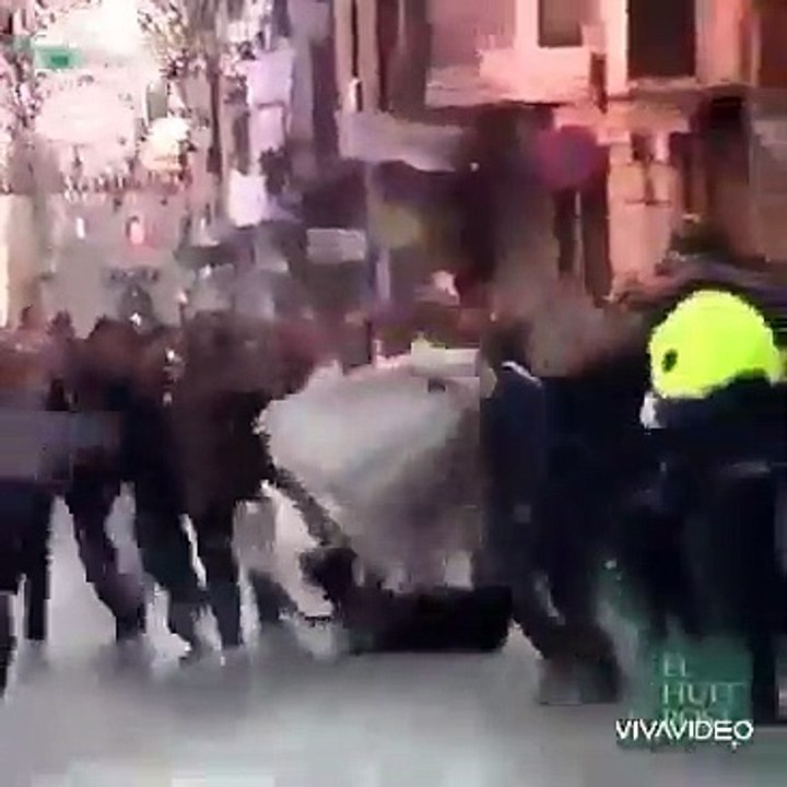 نحل ہاشمی - قُلْ هُوَ اللَّهُ أَحَدٌ کہو کہ وہ معبود برحق.