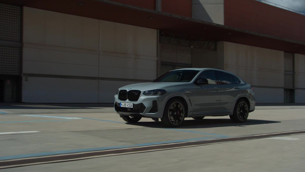 The new BMW X4 M40i Trailer