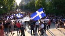 Anti-Impf-Demos: Tausende Impfgegner in Griechenland und Frankreich