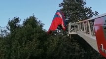 San Dorligo Della Valle (TS) - Salvata ragazza impigliata su albero con parapendio (15.07.21)