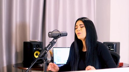 Dennis Lloyd - Alien (Spanish cover)