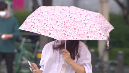 연일 올 최고, 서울 34.5℃...국지 호우에 우박까지 / YTN