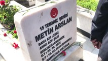 15 Temmuz şehitleri mezarları başında anıldı