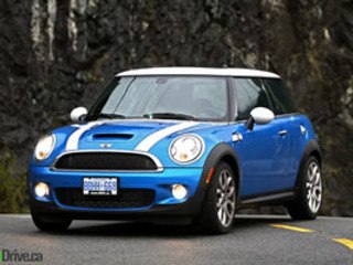 2007 MINI Cooper S Review - Double Agent