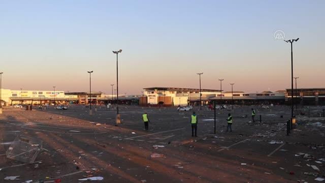 Johannesburg'daki yağma olaylarının merkezi: Soweto